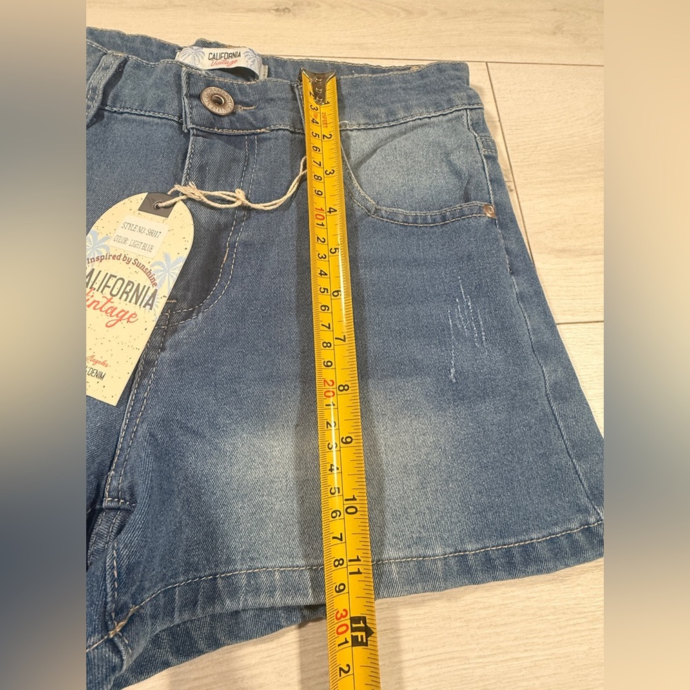 NWT California Vintage Light Blue Distressed Denim jean Shorts Size 7 - Picture 14 of 15